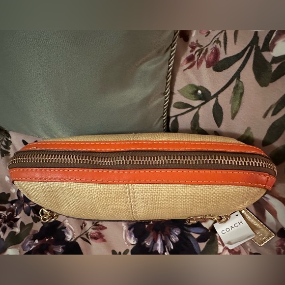 COACH Raffia & Leather Handbag - Picture 5 of 6